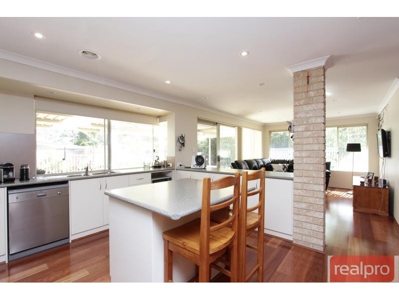 13 Boongala Close, Karawara WA 6152