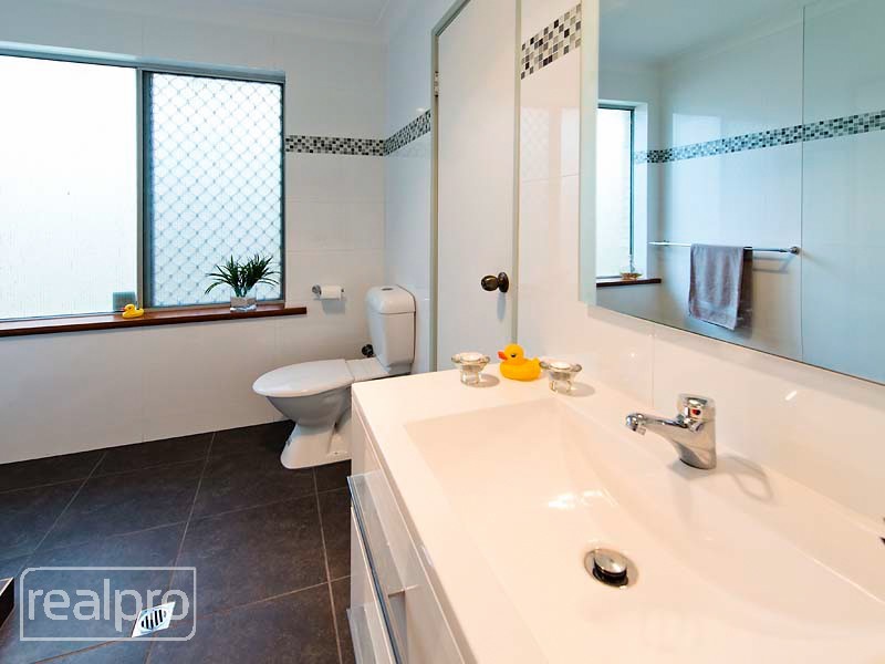 60B Cloister Avenue, Manning WA 6152
