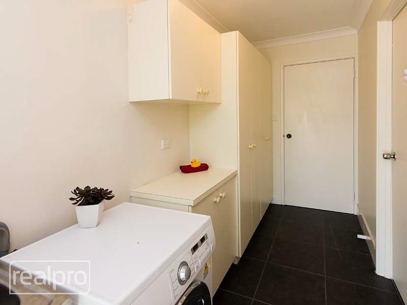 60B Cloister Avenue, Manning WA 6152
