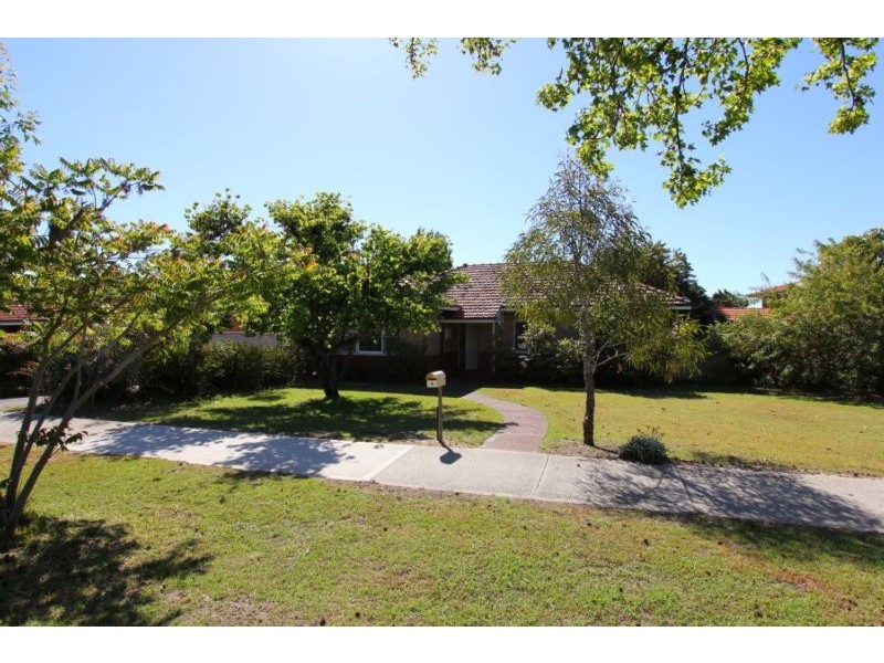 4 Godwin Avenue, Manning WA 6152