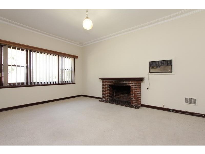 4 Godwin Avenue, Manning WA 6152