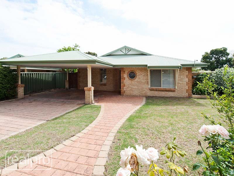 29A Goss Avenue, Manning WA 6152