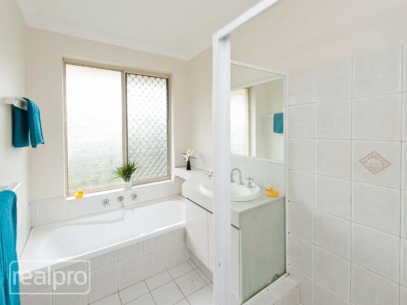 29A Goss Avenue, Manning WA 6152