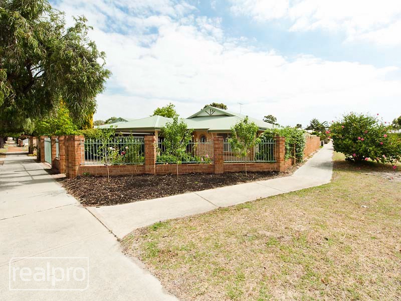 29A Goss Avenue, Manning WA 6152