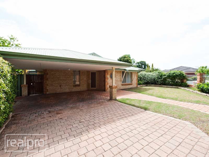 29A Goss Avenue, Manning WA 6152