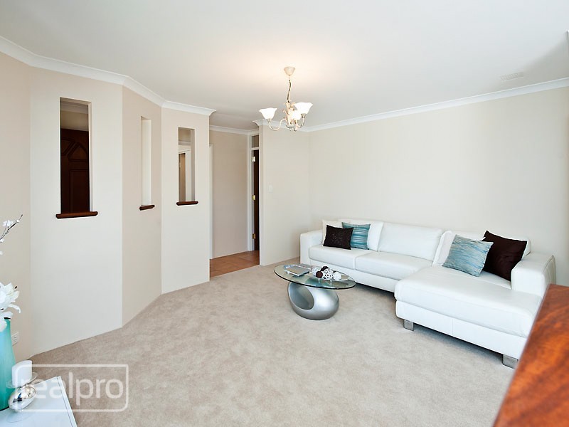 35A Griffin Crescent, Manning WA 6152