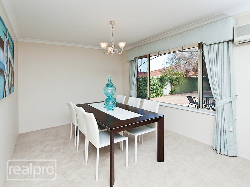 35A Griffin Crescent, Manning WA 6152