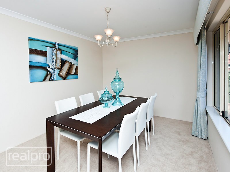 35A Griffin Crescent, Manning WA 6152