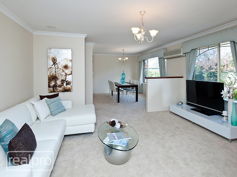 35A Griffin Crescent, Manning WA 6152