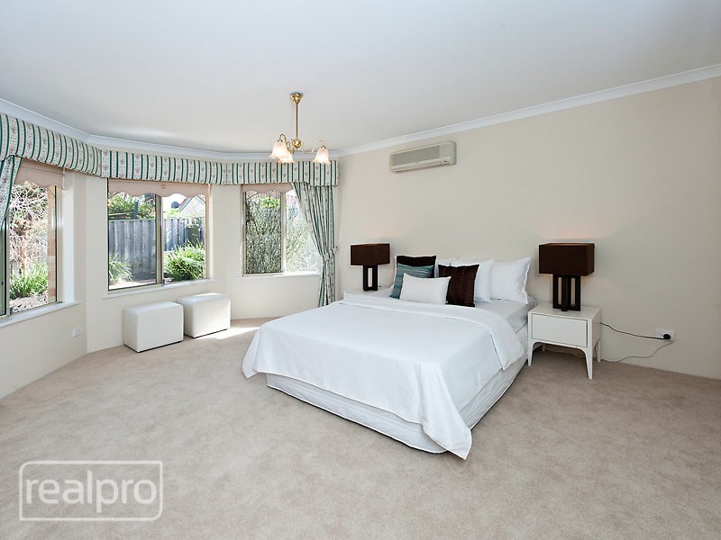 35A Griffin Crescent, Manning WA 6152