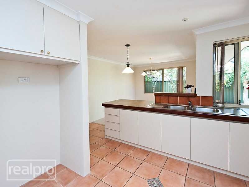 35A Griffin Crescent, Manning WA 6152