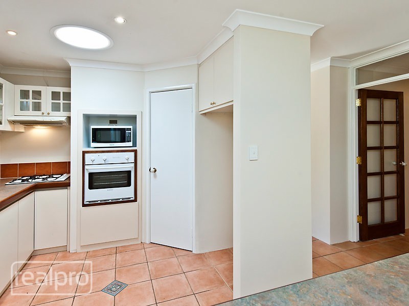 35A Griffin Crescent, Manning WA 6152