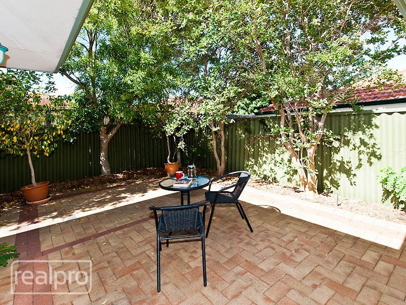 35A Griffin Crescent, Manning WA 6152