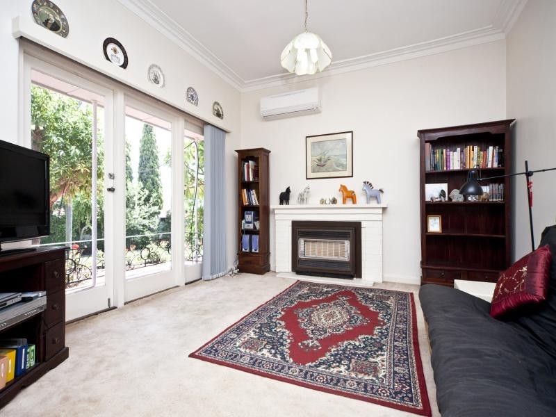 10 Batavia Way, Salter Point WA 6152