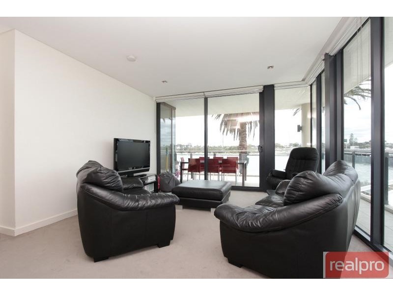 201E/70 Canning Beach Road, Applecross WA 6153