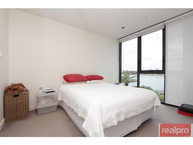201E/70 Canning Beach Road, Applecross WA 6153