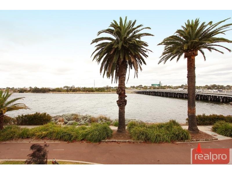 201E/70 Canning Beach Road, Applecross WA 6153