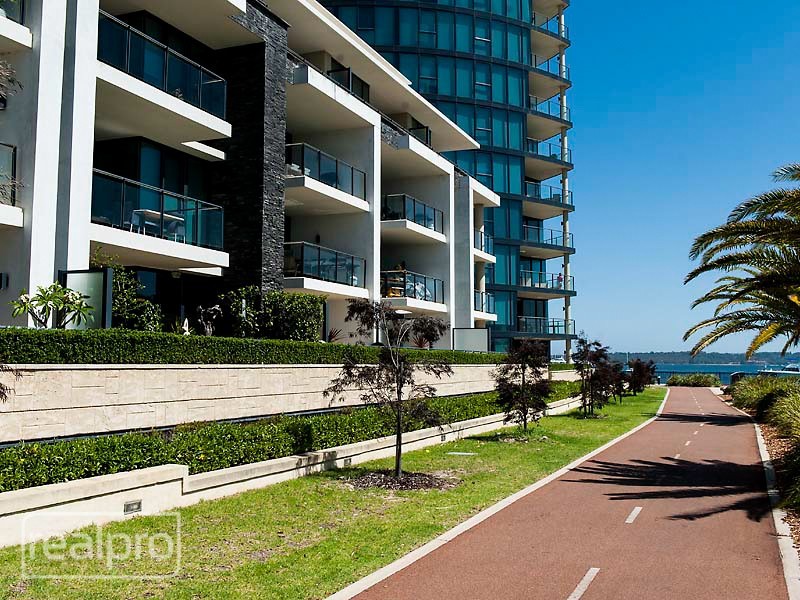 201E/70 Canning Beach Road, Applecross WA 6153