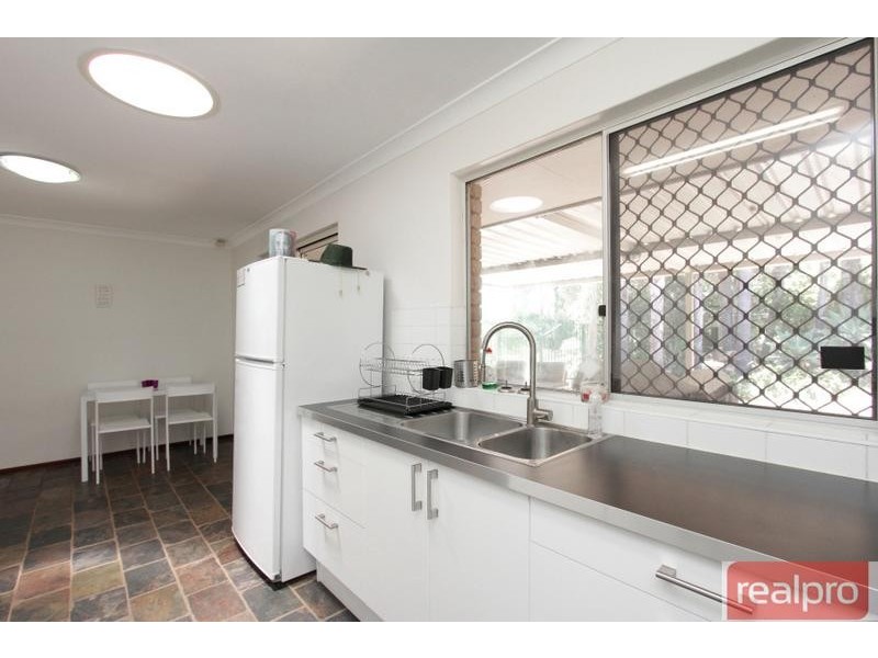 59 Esperanto Way, Westminster WA 6061