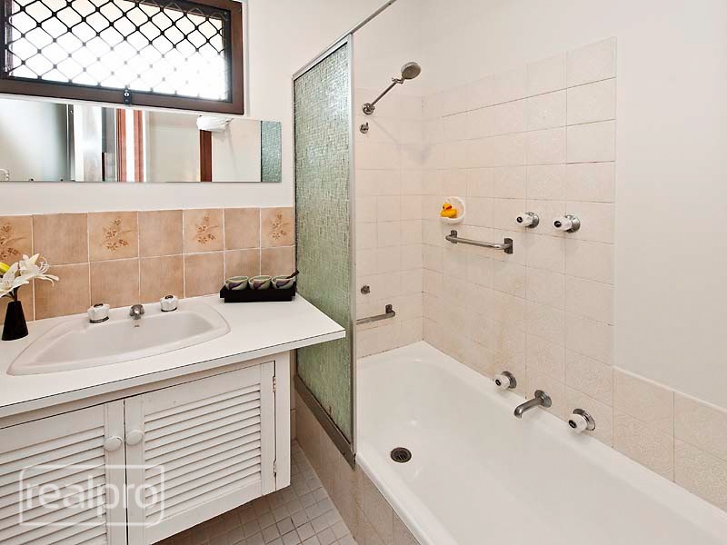 1/79 Ley Street, Como WA 6152