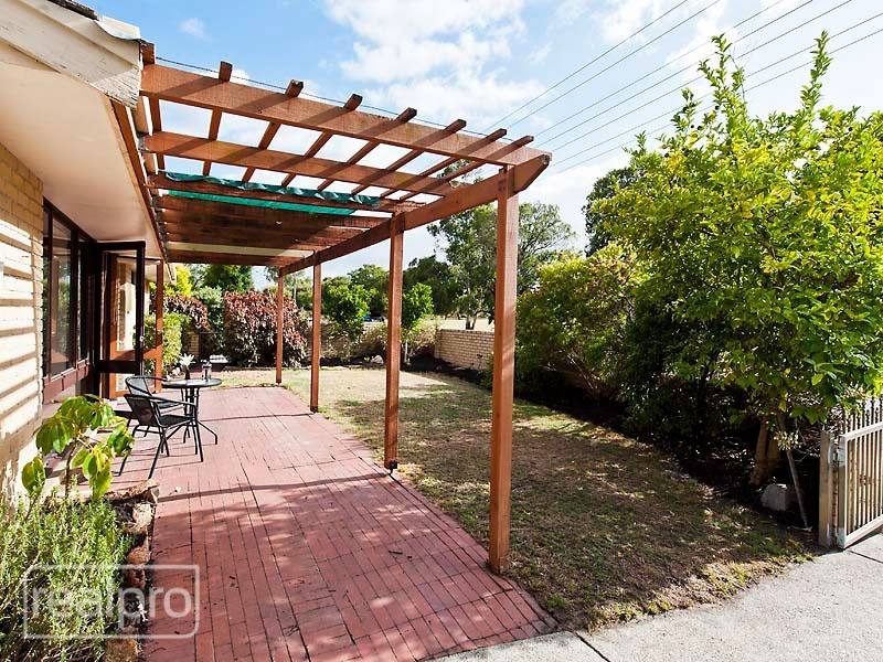 1/79 Ley Street, Como WA 6152