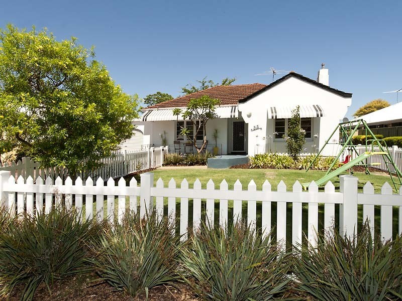 55 Crawshaw Crescent, Manning WA 6152