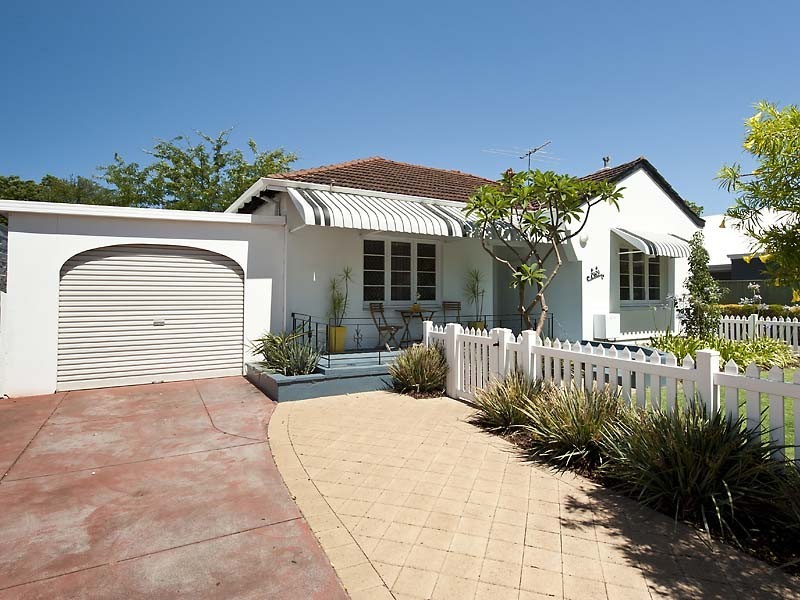 55 Crawshaw Crescent, Manning WA 6152