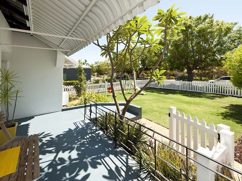 55 Crawshaw Crescent, Manning WA 6152