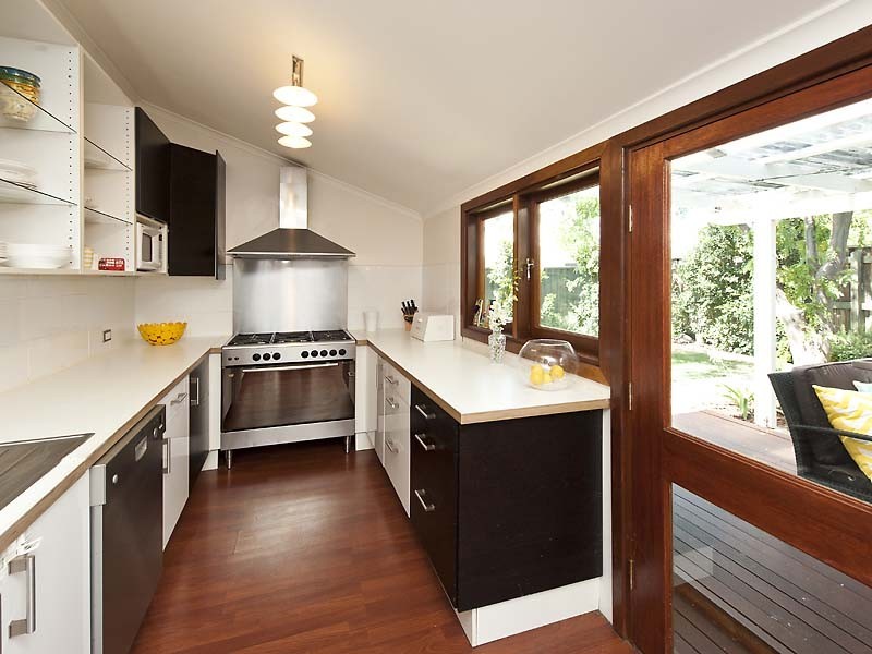 55 Crawshaw Crescent, Manning WA 6152