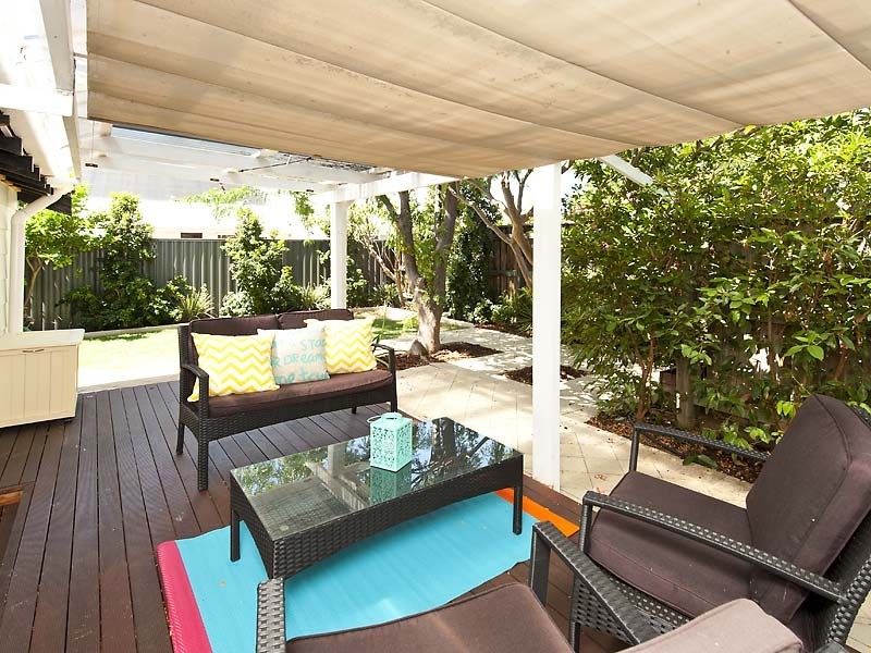 55 Crawshaw Crescent, Manning WA 6152