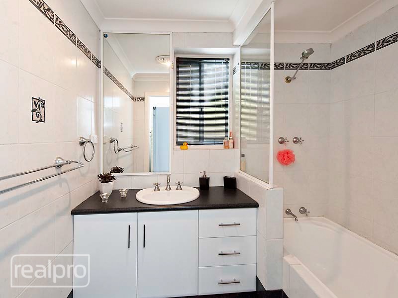 61 Cloister Avenue, Manning WA 6152