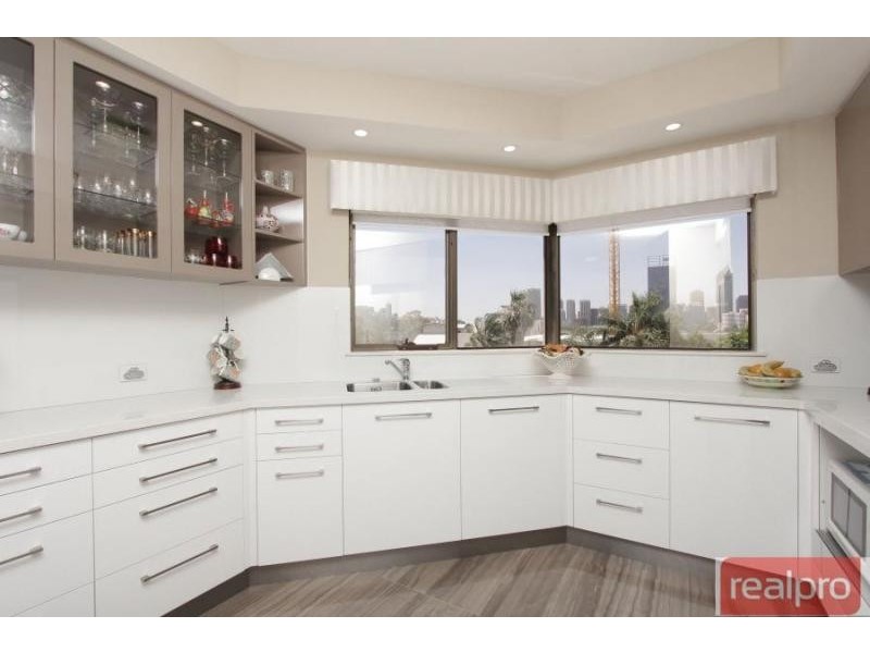 8/1 Queen Street, South Perth WA 6151