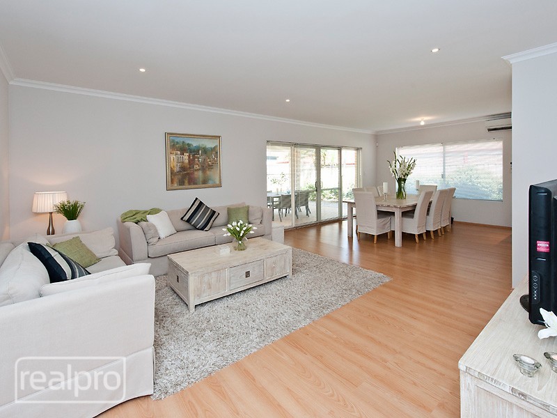 23 Bickley Crescent, Manning WA 6152