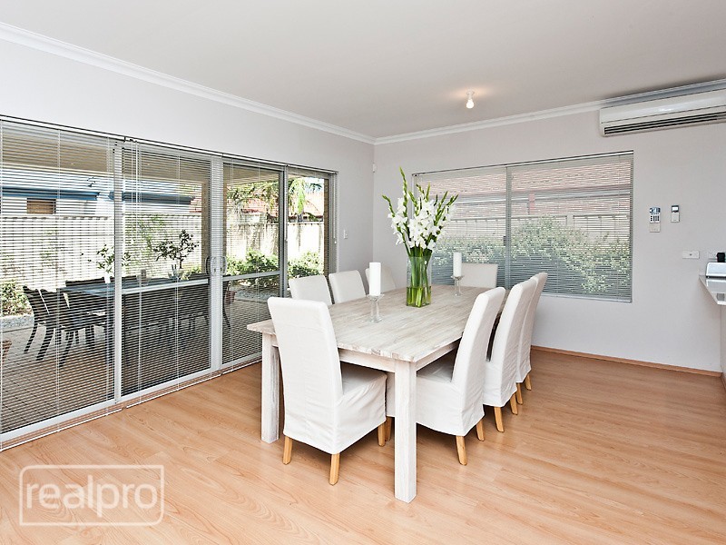 23 Bickley Crescent, Manning WA 6152