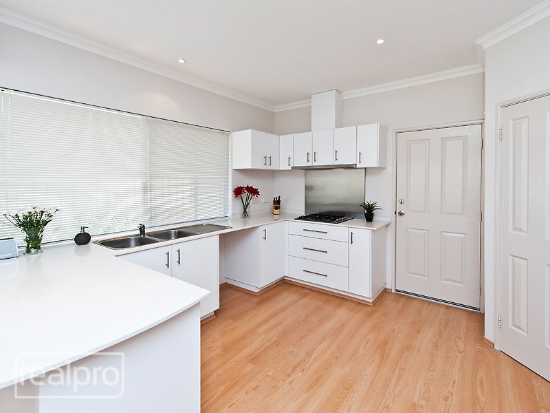 23 Bickley Crescent, Manning WA 6152