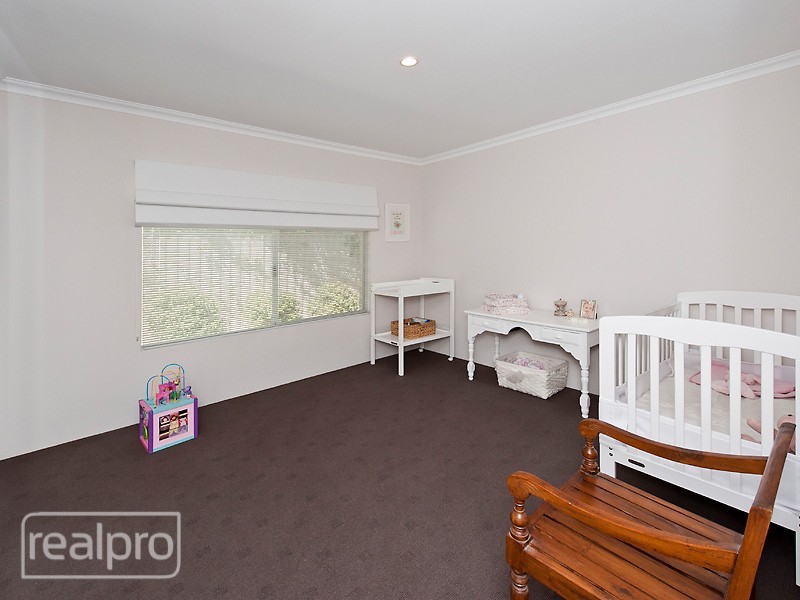 23 Bickley Crescent, Manning WA 6152