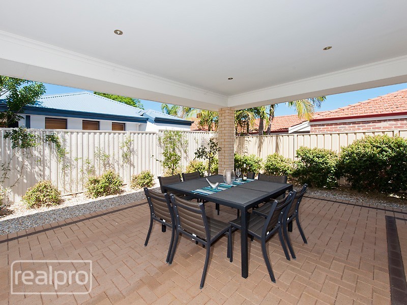 23 Bickley Crescent, Manning WA 6152