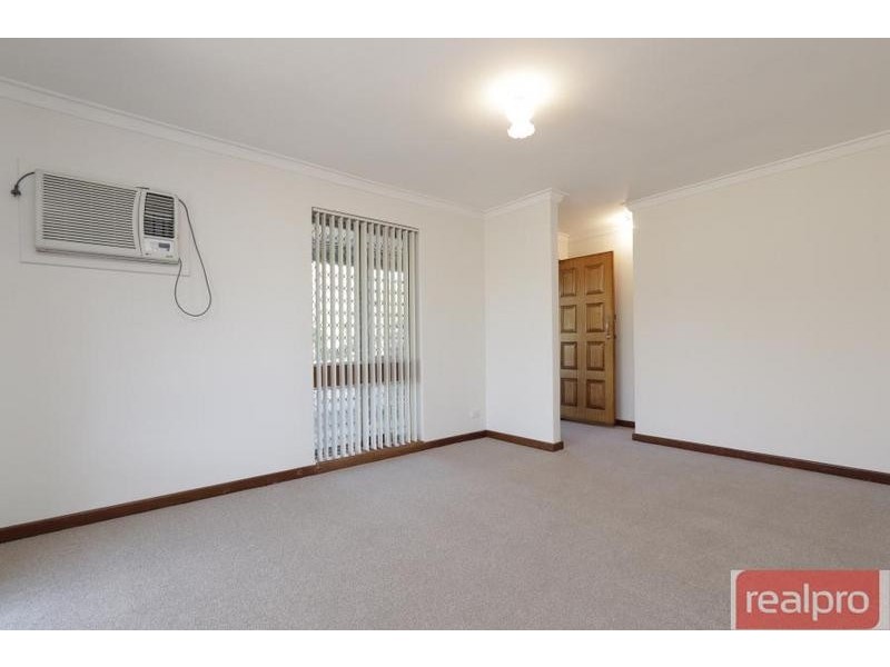 1/15 Edgecumbe Street, Como WA 6152