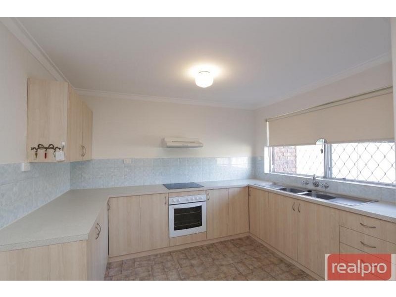 1/15 Edgecumbe Street, Como WA 6152