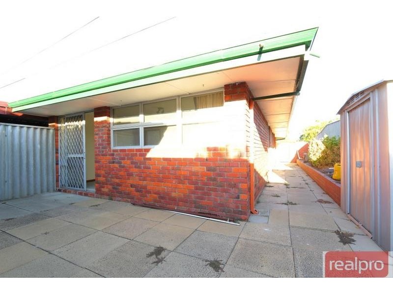 1/15 Edgecumbe Street, Como WA 6152