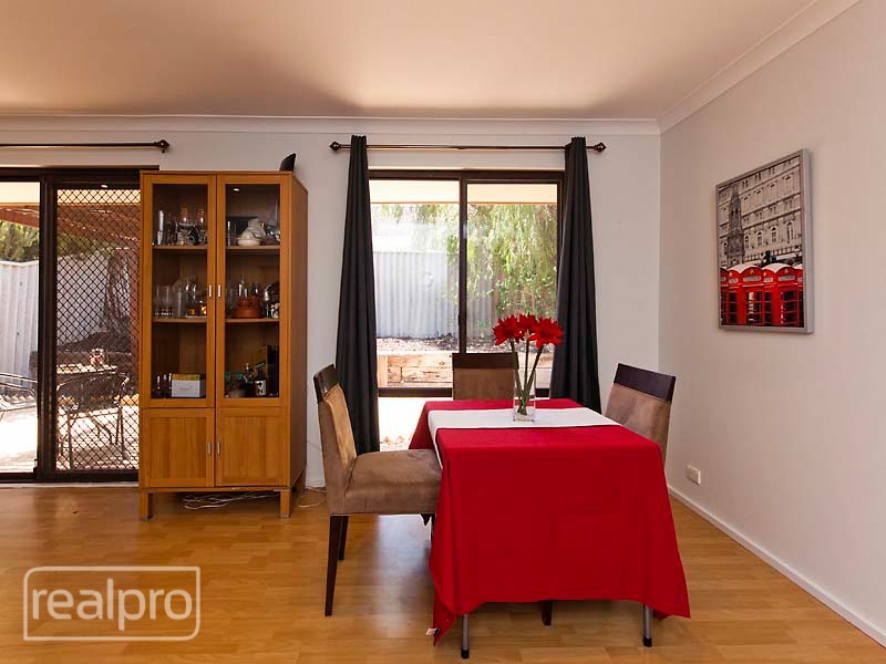 2/84 Clydesdale Street, Como WA 6152