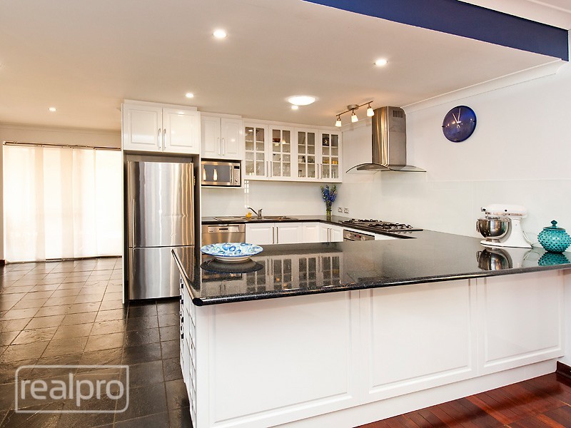 50A Hope Avenue, Manning WA 6152