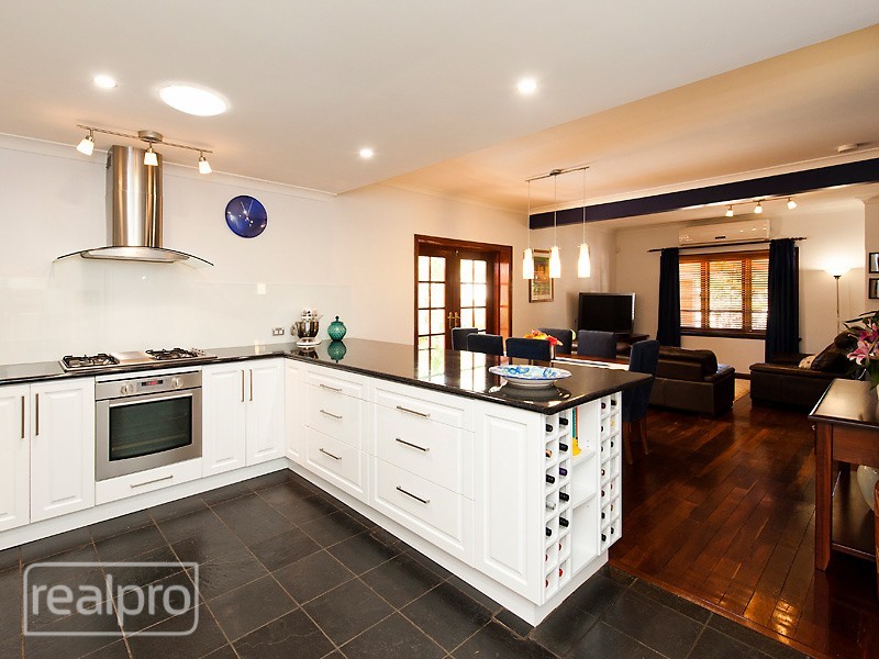 50A Hope Avenue, Manning WA 6152