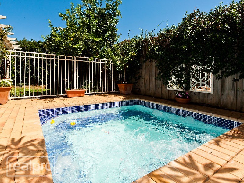 50A Hope Avenue, Manning WA 6152