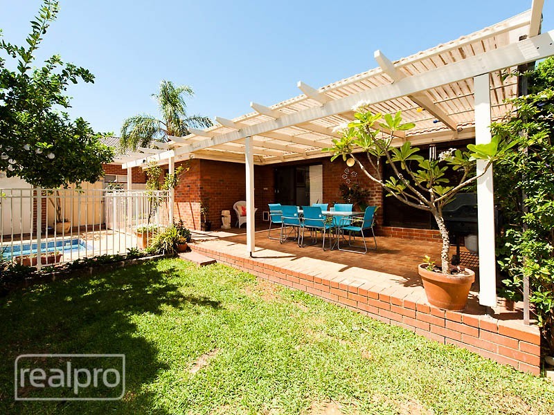 50A Hope Avenue, Manning WA 6152