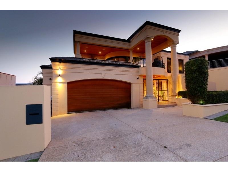 33 Howard Parade, Salter Point WA 6152