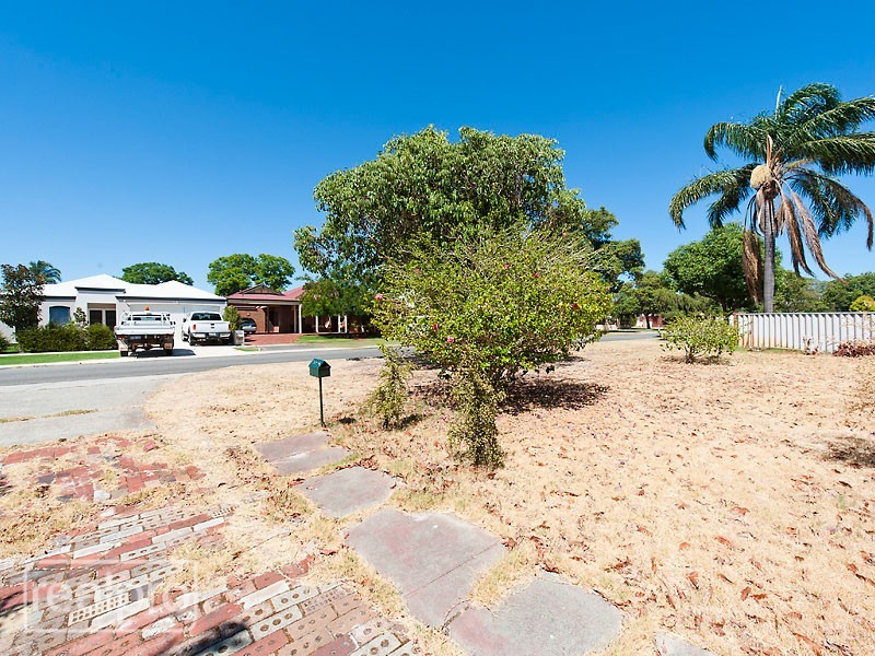 24 Pether Road, Manning WA 6152