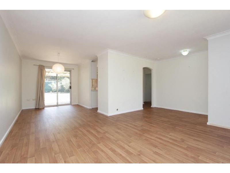 2/20 Plumridge Way, South Lake WA 6164