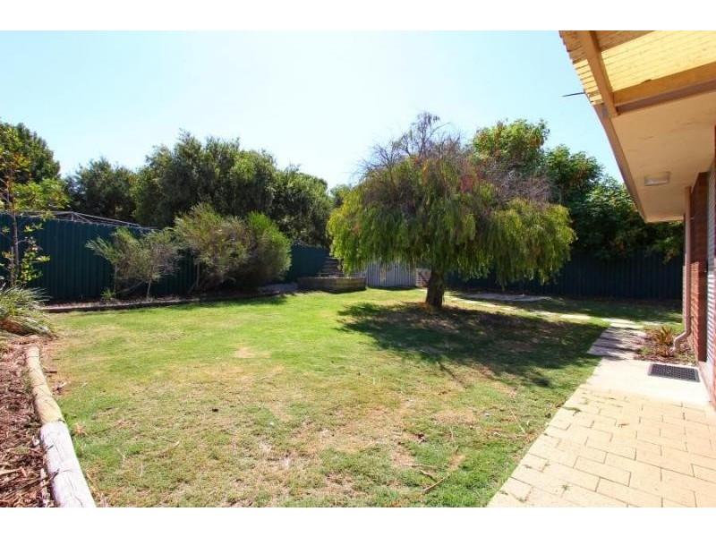 2/20 Plumridge Way, South Lake WA 6164