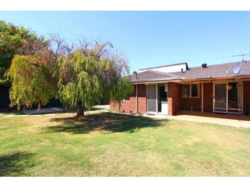 2/20 Plumridge Way, South Lake WA 6164